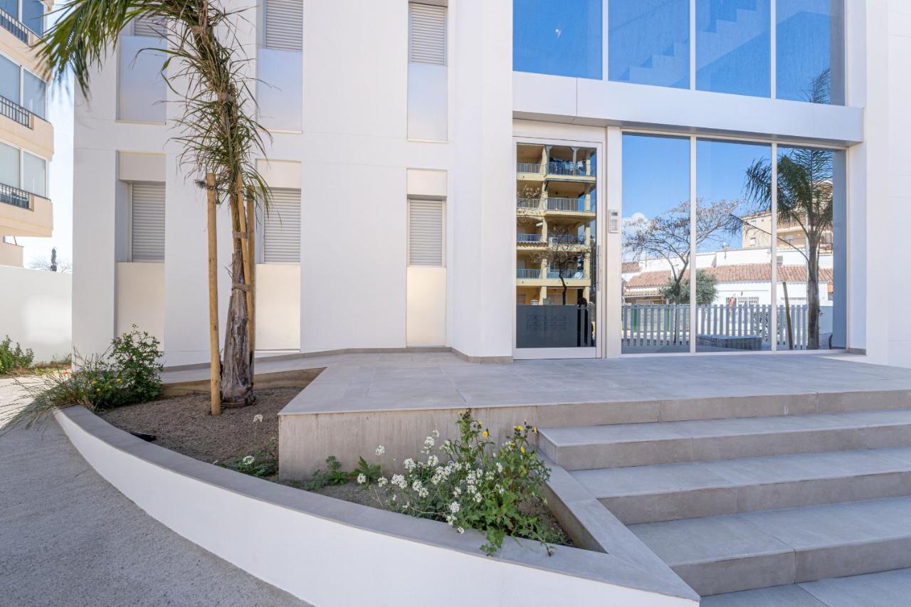 Apart-rent Apartamento Av Platja Santa Margarita 2010 con piscina comunitaria y parking - B&B Roses