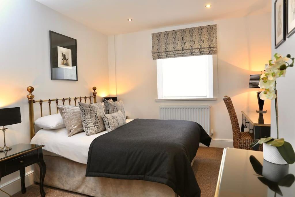 B&B Crickhowell - 8 Standard Street by The Bear Hotel Crickhowell - Bed and Breakfast Crickhowell