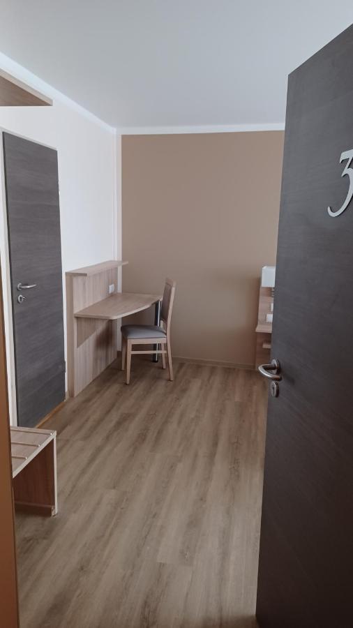 Chambre Triple avec Terrasse