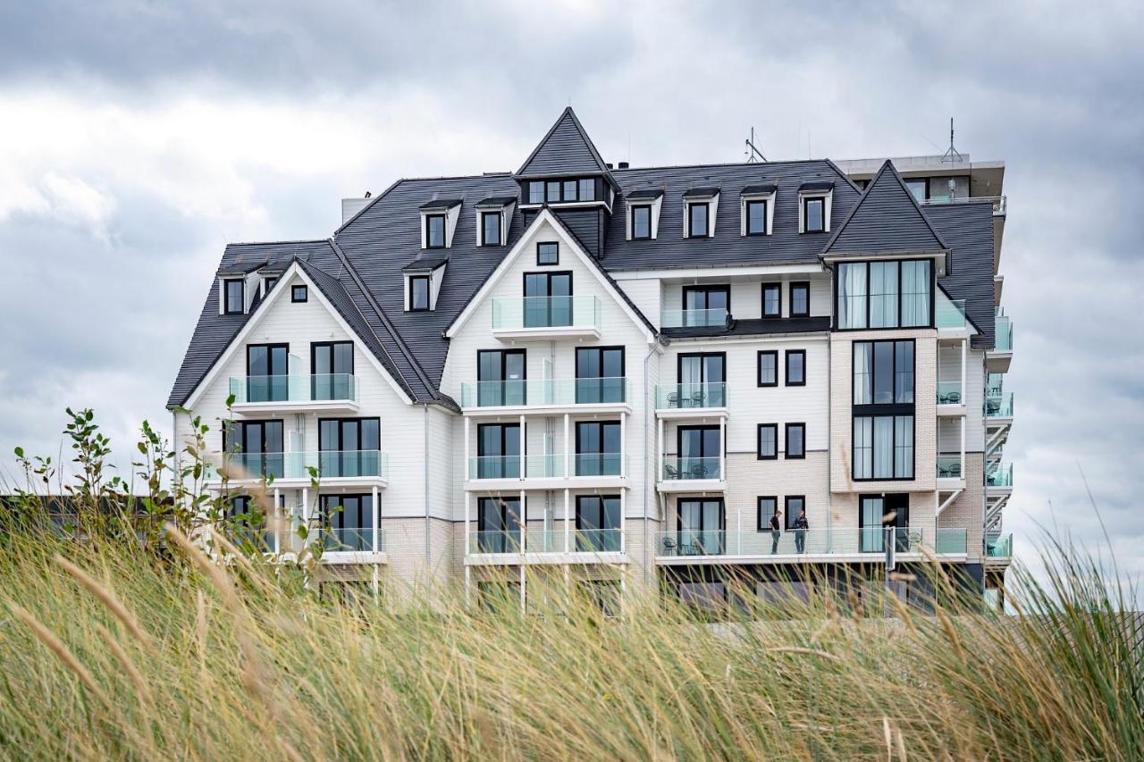 By Sea, Full Sea View, balcony, use of hotel Pool and Sauna - Ferienwohnung Cadzand