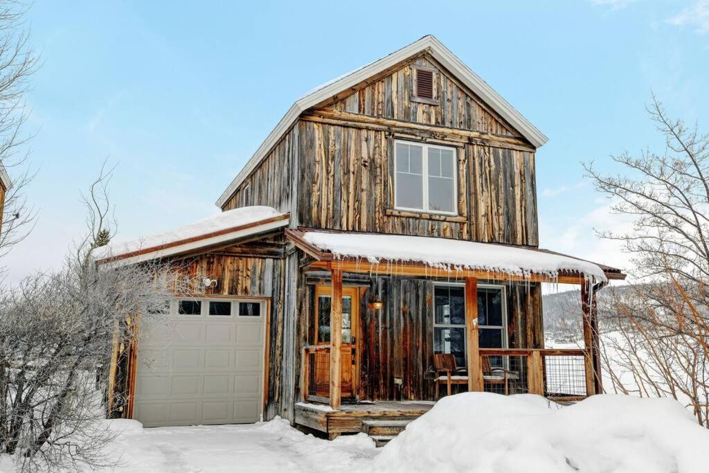 B&B Granby - Luxury Cabin 241 With Private Hot Tub and Great Views - 500 Dollars Of Free Activities and Equipment Rentals Daily - Bed and Breakfast Granby