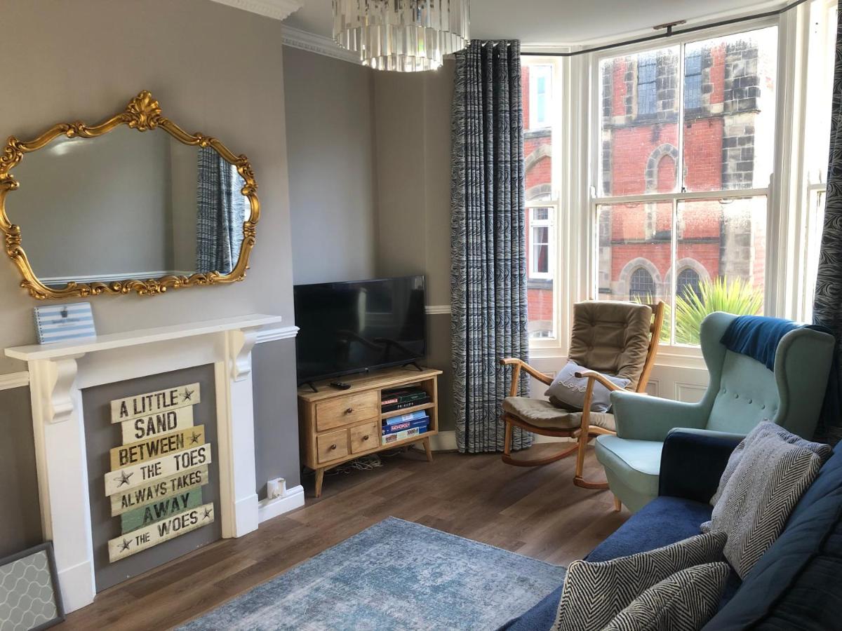 Granby House Holiday Apartments, Apartment 2, In the Old Town, Free On Street Parking included - B&B