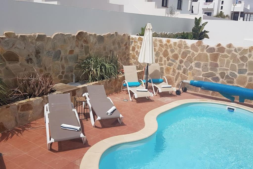 Villa Poppy, Royal Park Village, Corralejo - B&B