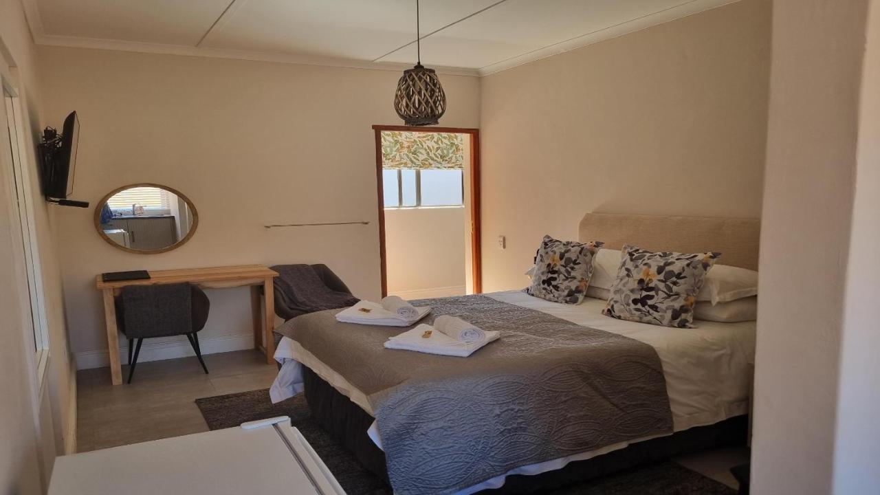 Basic Double Room
