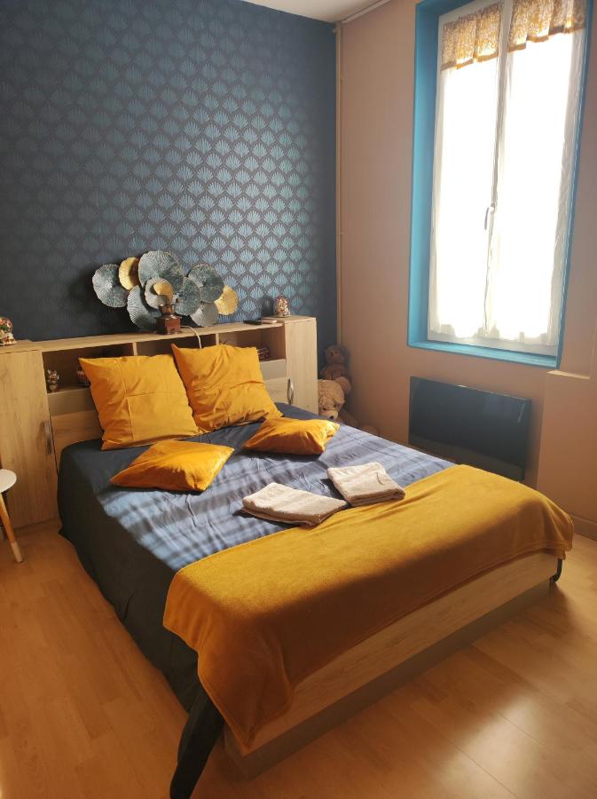 Camera Matrimoniale con Vista Giardino