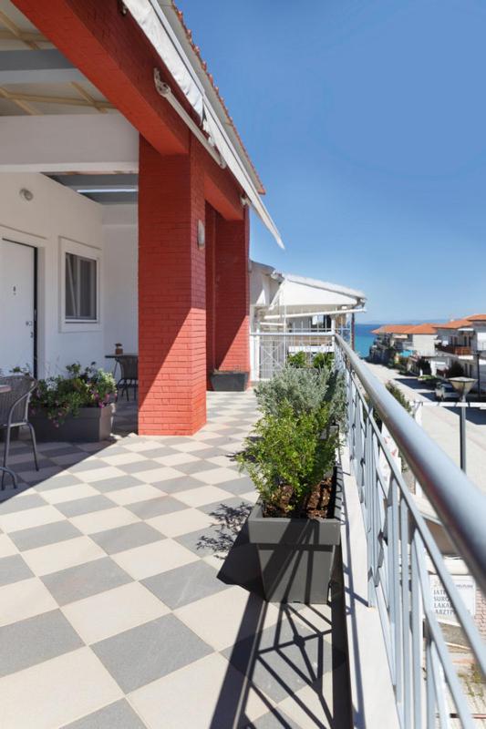 NIKOGROUP PLAZA - Bed and Breakfast Polychrono