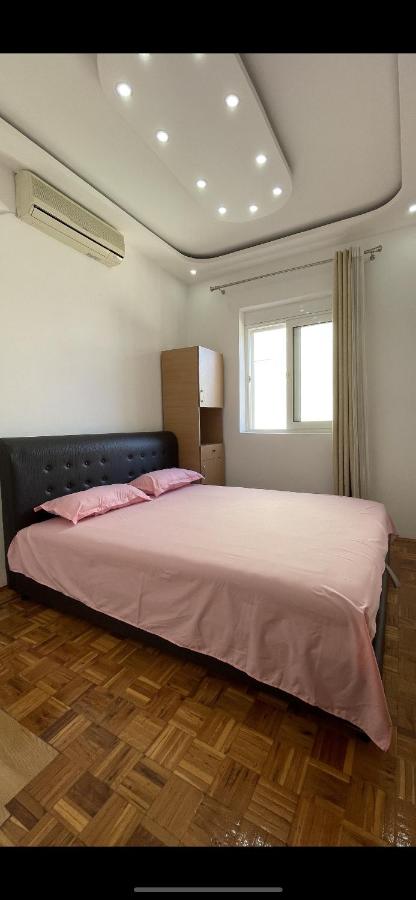 Aprtmani centar 2 - B&B Dulcigno