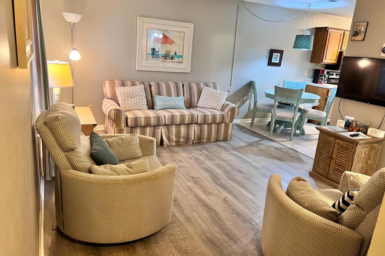 Ocean Reef 106 - B&B