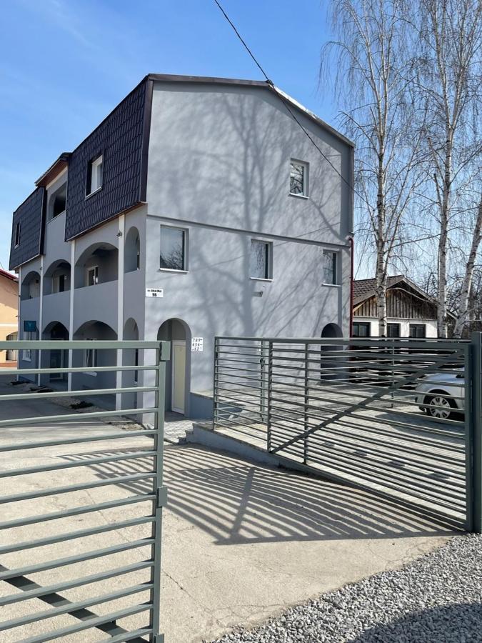 Jokai Apartments Nr9, code entry - B&B