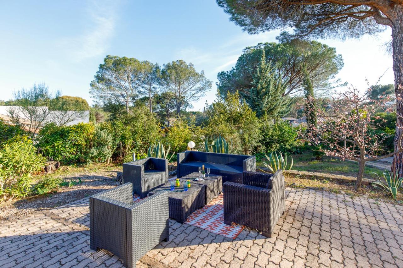 B&B Roquebrune-sur-Argens - Villa Carole YourHostHelper. - Bed and Breakfast Roquebrune-sur-Argens