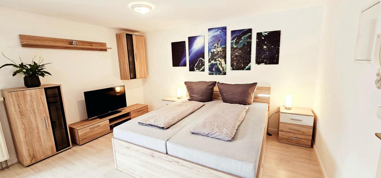 Apartment mit Balkon
