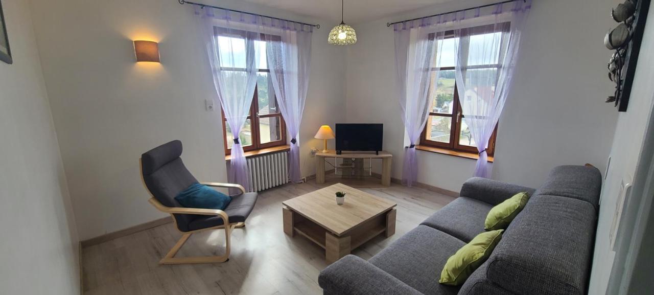 Appartement accueillant au cœur de La Margeride - Ferienwohnung