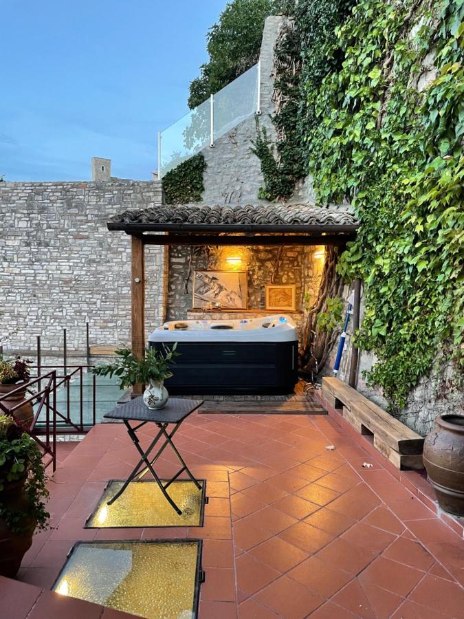 Domus Fontis Pescaia - B&B Spoleto