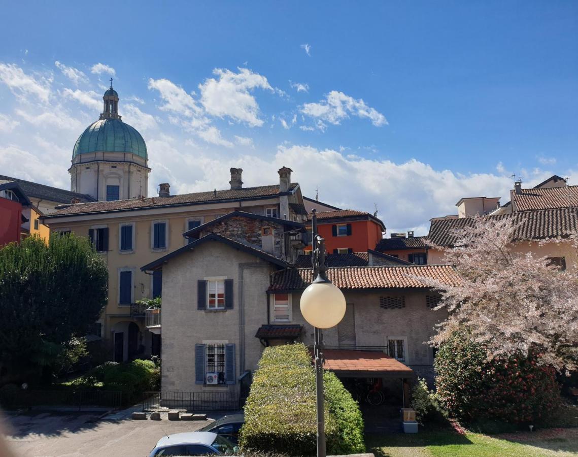 A central quiet sunny studio in Verbania - Chambres d’hôtes Verbania