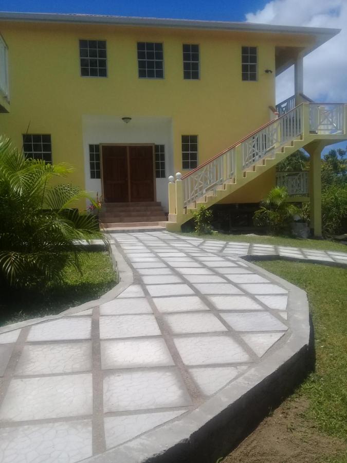 Royal Escape - 1 - B&B Anse La Raye