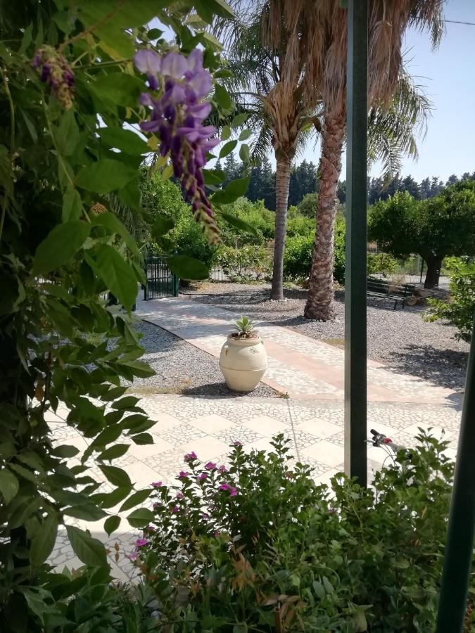 Panoramico, in villa, grande, con ampie terrazze - Chambres d’hôtes Caulonia Marina