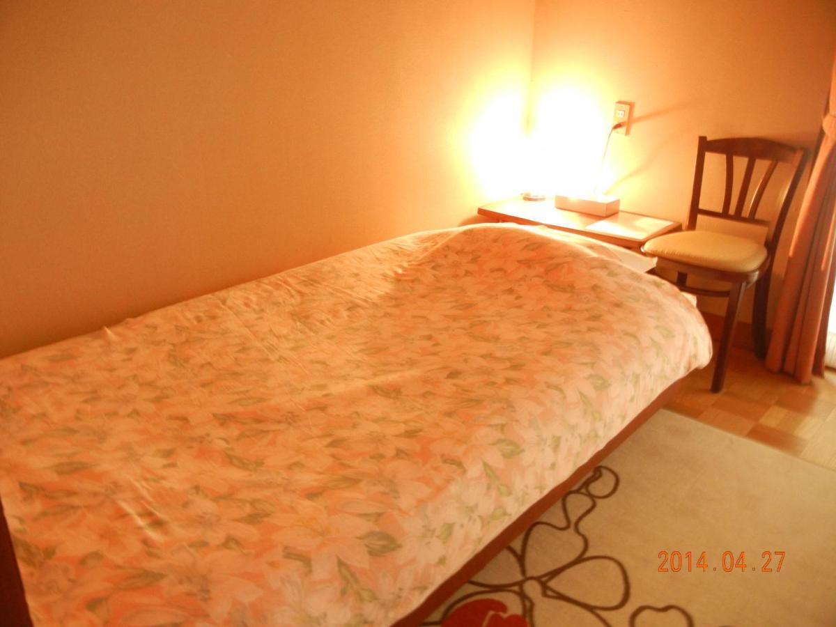 Twin Room with Shared Bathroom