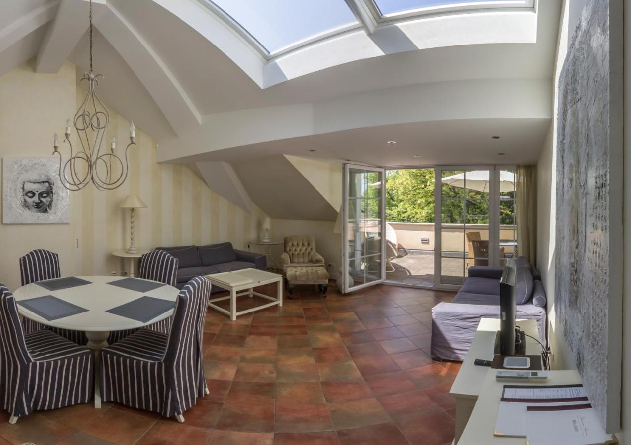 Apartment 4 (La Mansarda)