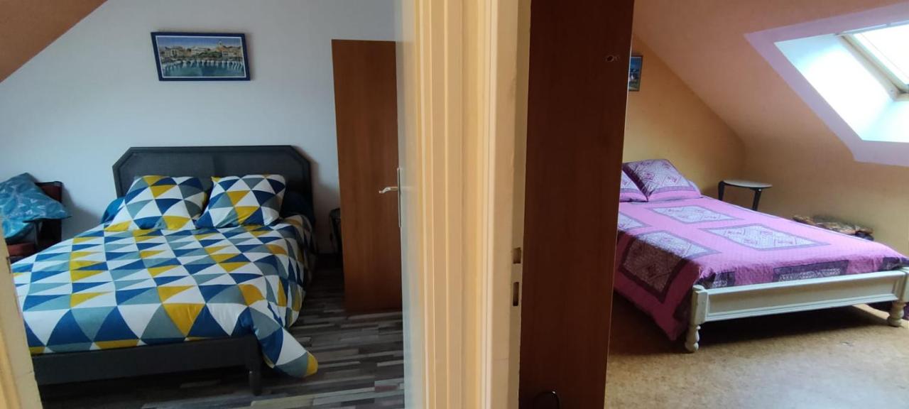 Étage indépendant. 2 chambres + cuisine - B&B
