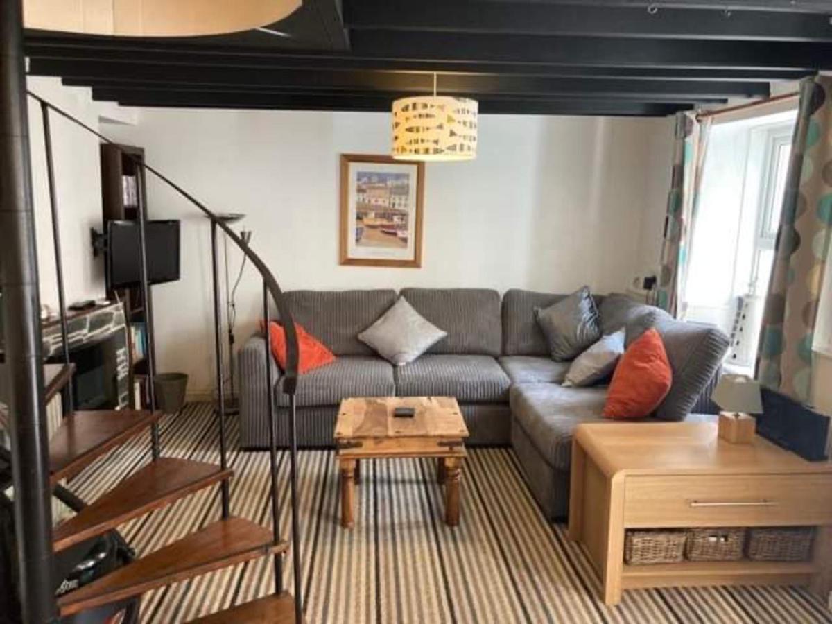 B&B Mevagissey - Two Bed - Cottage in fishing village of Mevagissey - Bed and Breakfast Mevagissey