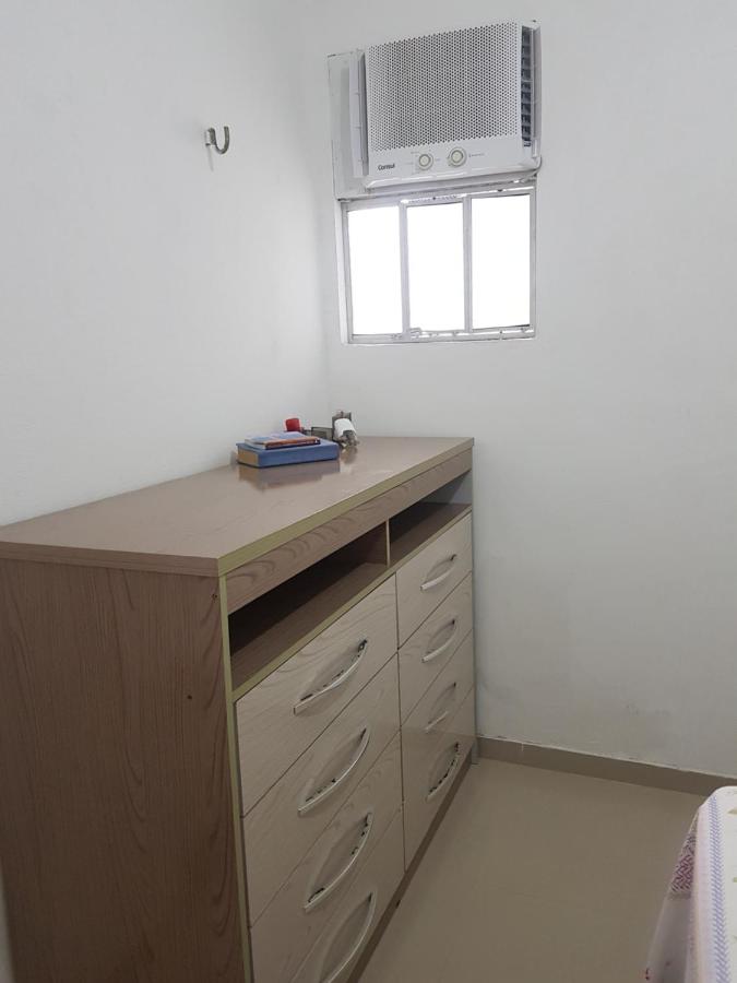 Casa com garagem 900 metros do mar - B&B
