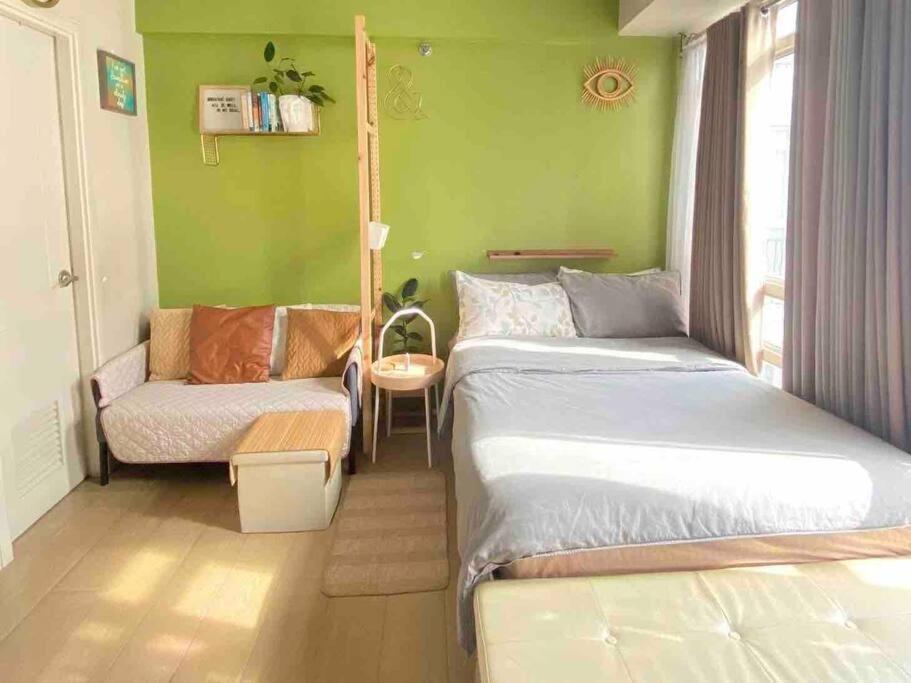 B&B Manilla - Studio Unit Across Manila Airport, Pasay City - Bed and Breakfast Manilla