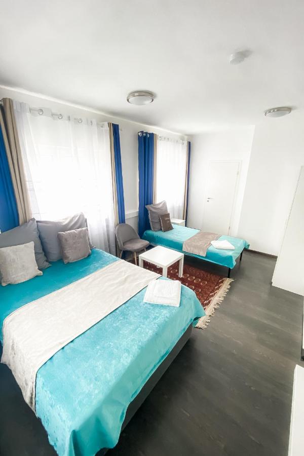 Deluxe Double Room with Shower