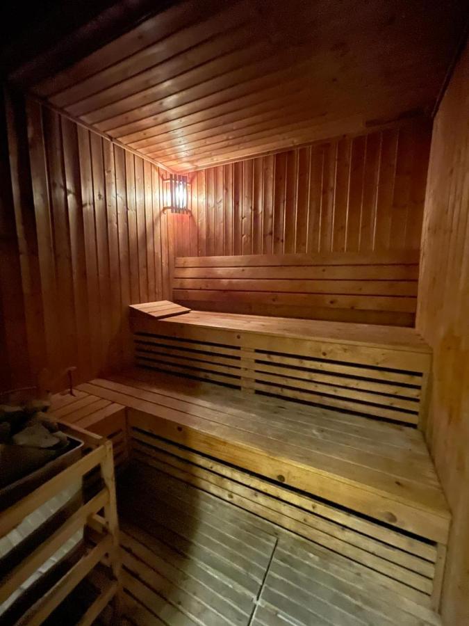 DA86 - Well Design Studio in Dubai Arch tower - B&B Dubái