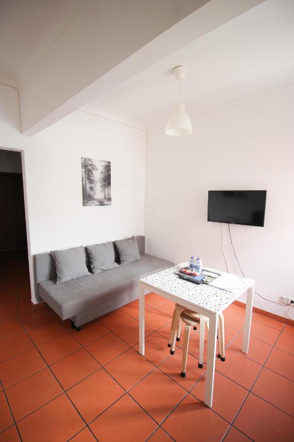 B&B Lisbon - Oriente DNA Studios VI - Bed and Breakfast Lisbon