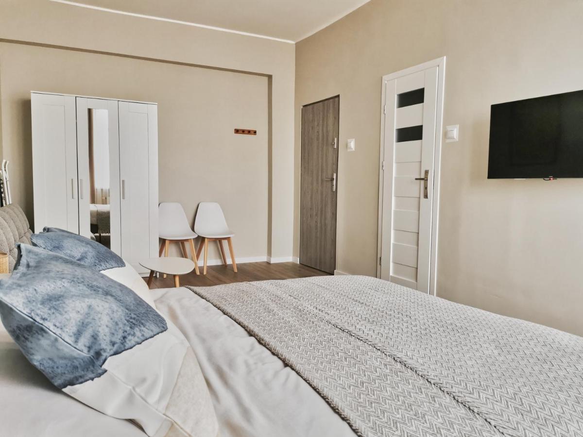 King Studio with Sofa Bed