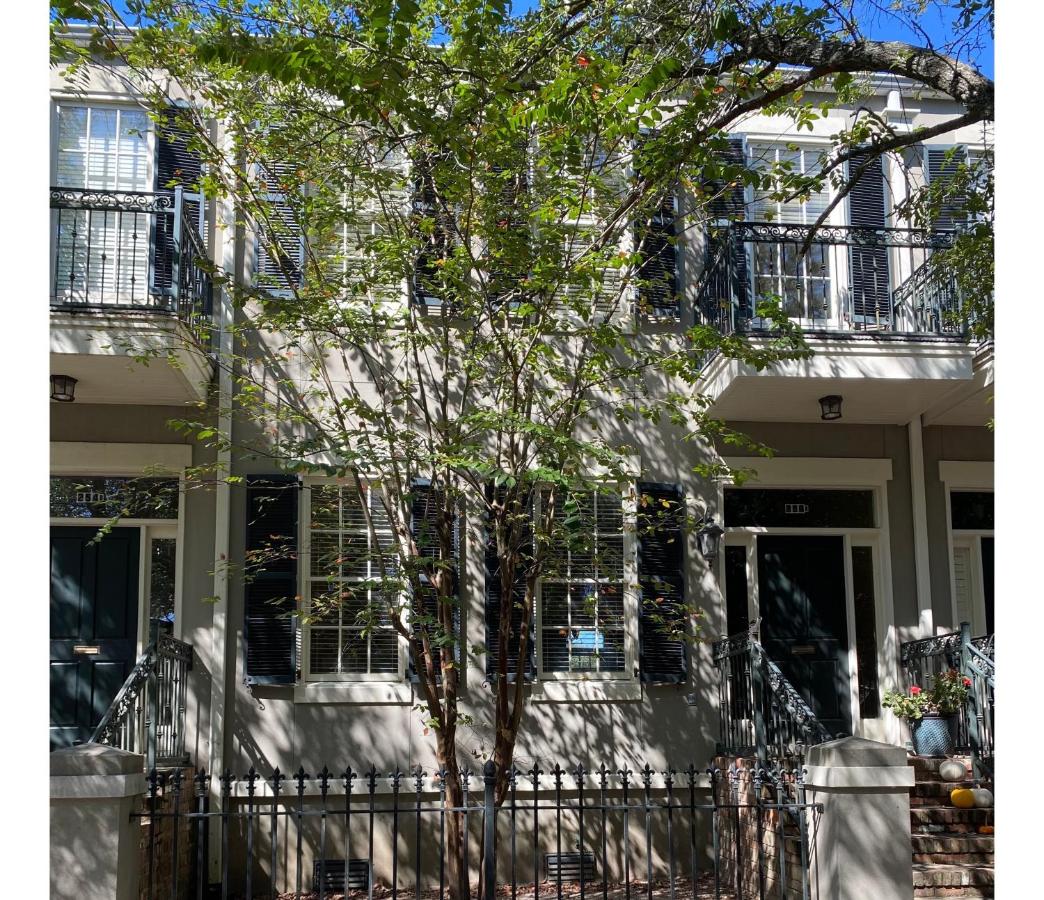 Downtown Mobile, AL Townhome - 5 Minute Walk to Parades! - B&B