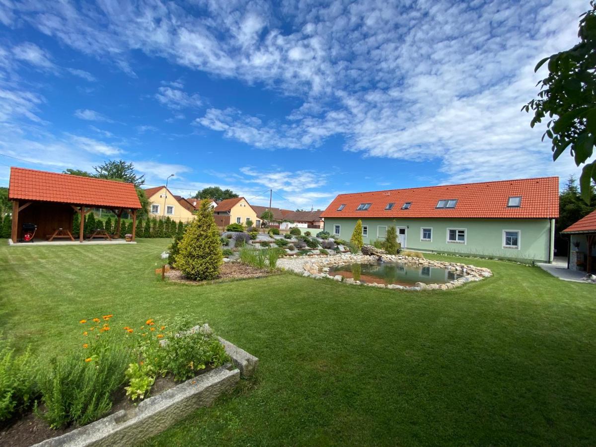 B&B Třeboň - Apartmány Přeseka - Bed and Breakfast Třeboň