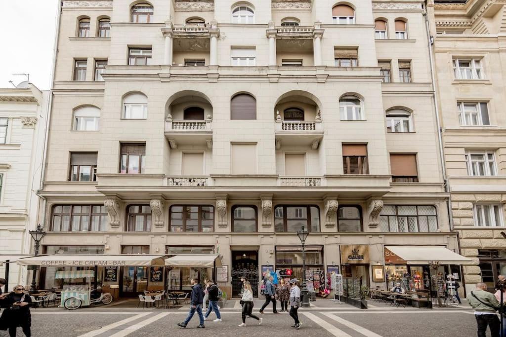 Klarahome 2 Bedroom Apartment - B&B Budapest