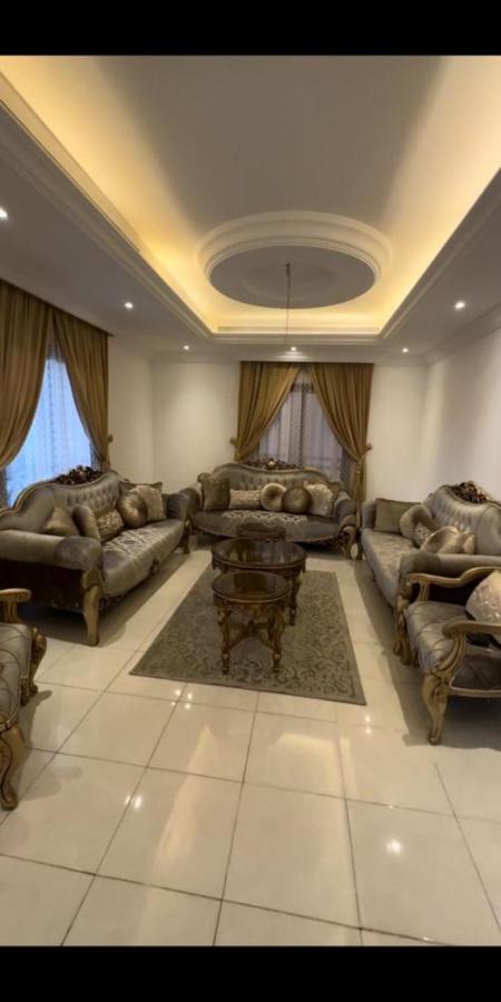 B&B La Mecque - Stunning 4 bedroom apartment near haram - Bed and Breakfast La Mecque