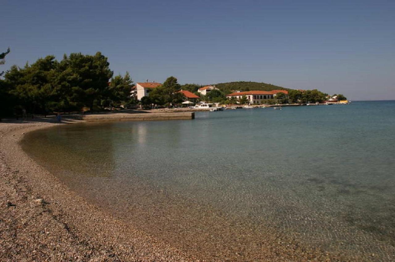 Apartments Indira - B&B Lovište