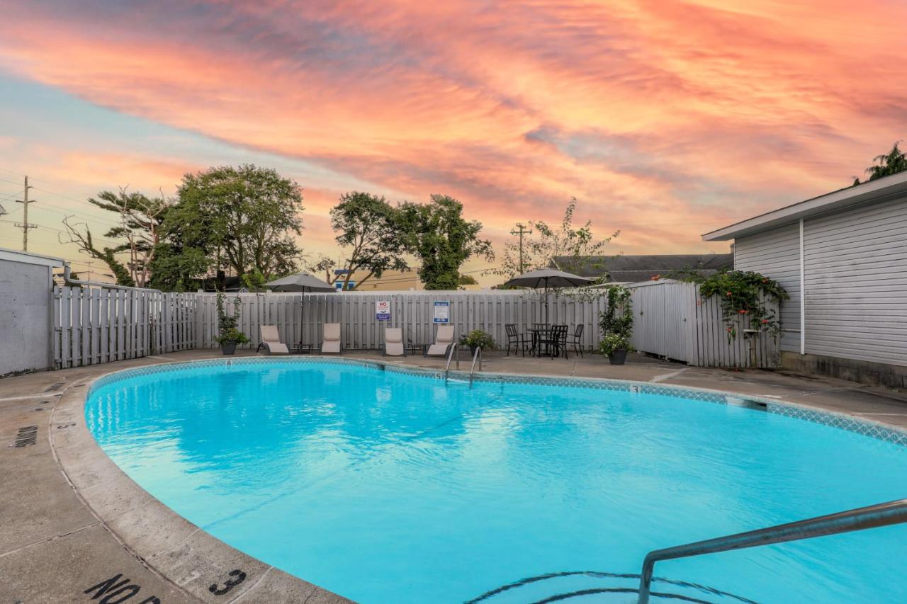 4 Rehoboth Beach House --- 20494 Coastal Highway #4 - B&B Rehoboth Beach