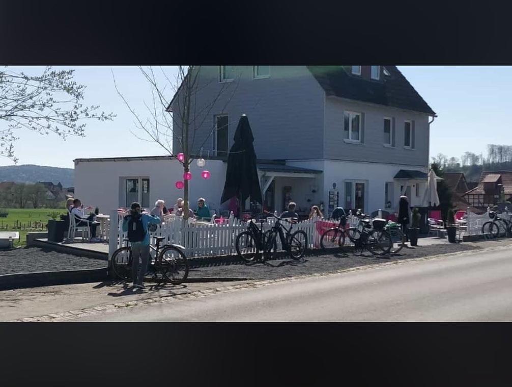 Mellys Café & Store - B&B