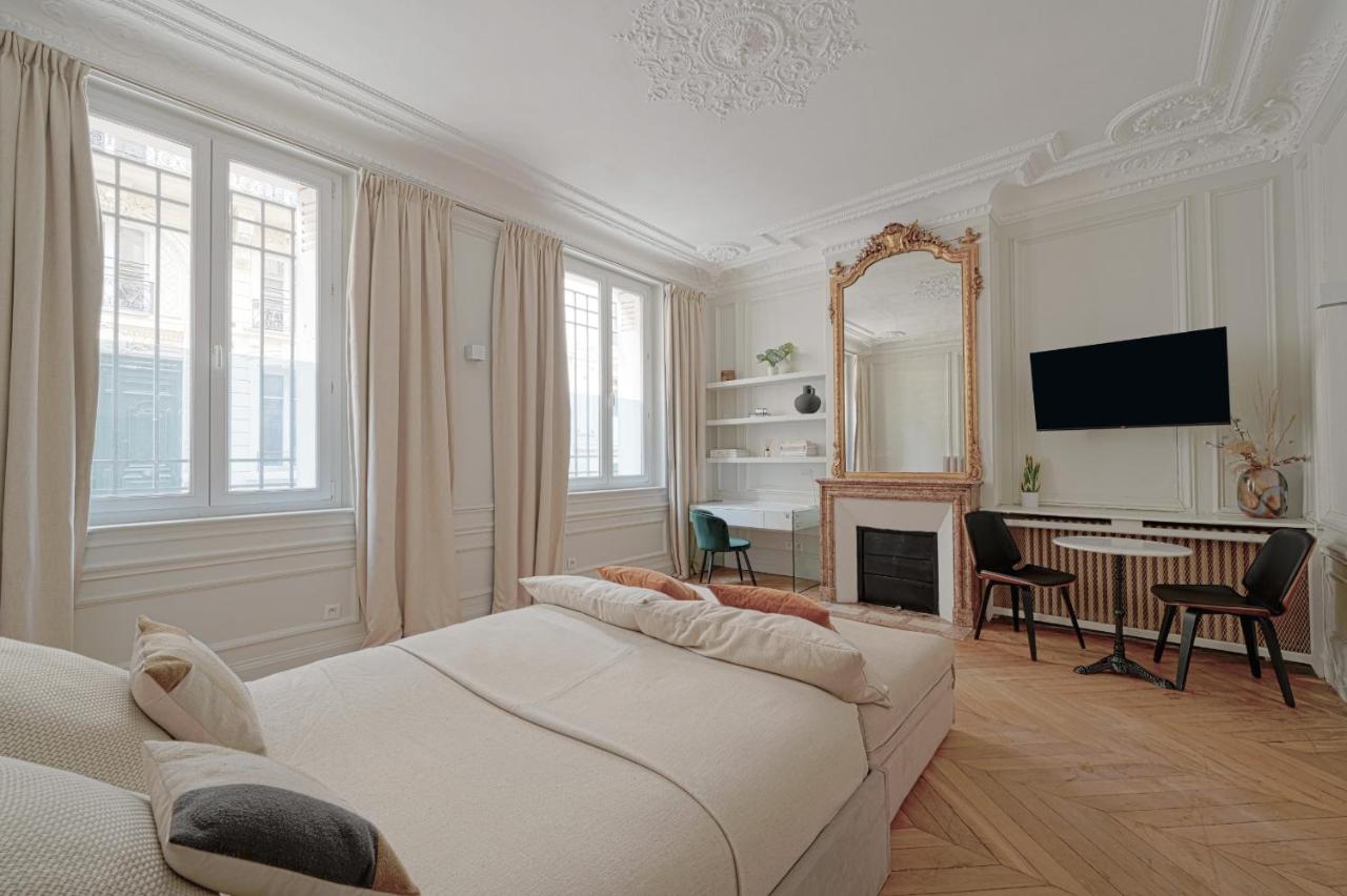 B&B París - Studio Quartier Champs Elysées 1 - Bed and Breakfast París