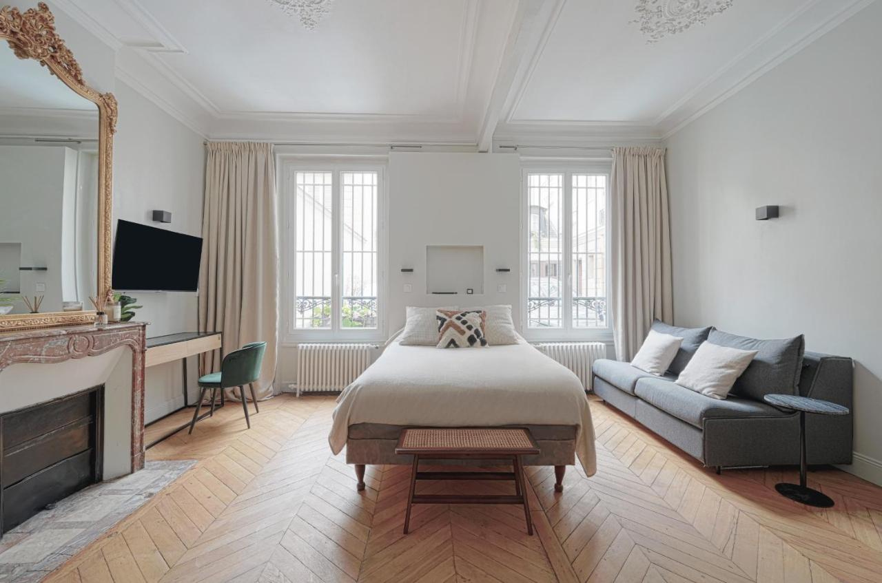 B&B París - Studio Quartier Champs Elysées 2 - Bed and Breakfast París