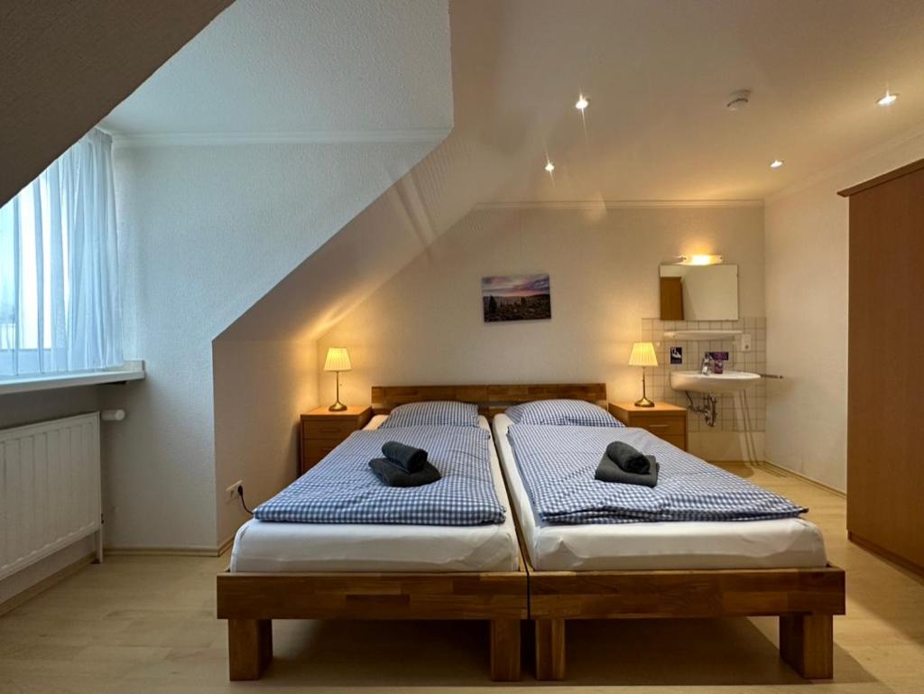 Apartment 9