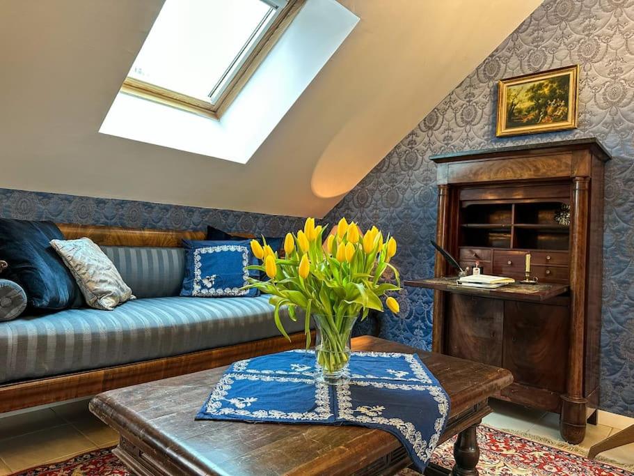 La Souveraine - Cottage - Château Le Bas Bleu - B&B Quesnoy-le-Montant