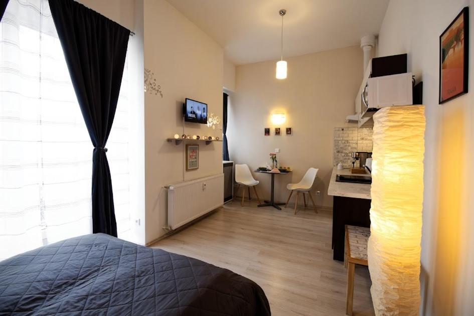 B&B Prague - Cosy studio, 15min to Old Centre, Self-check in, Free Wifi, Welcome drink! - Bed and Breakfast Prague