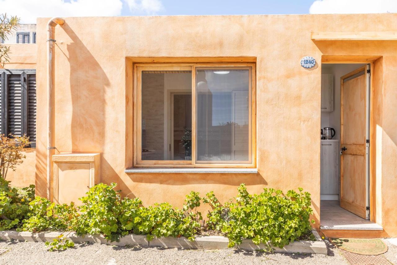 Free Beach 1240 - 50 mt from the beach - B&B