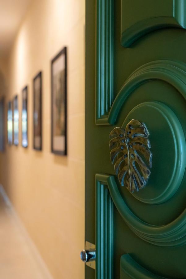 The Carob Tree - B&B Victoria