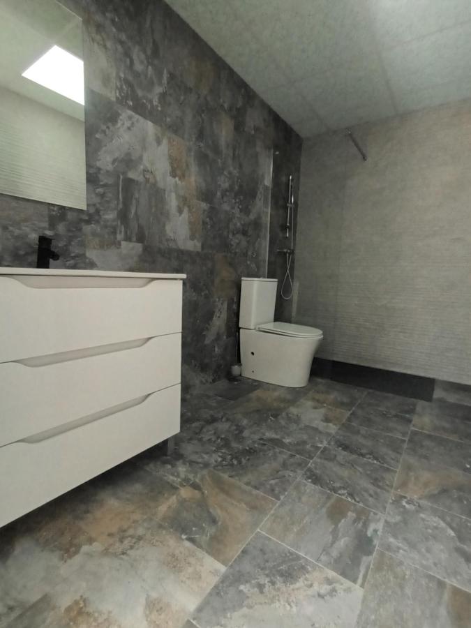 Habitación adaptada para personas con movilidad reducida - Cama grande