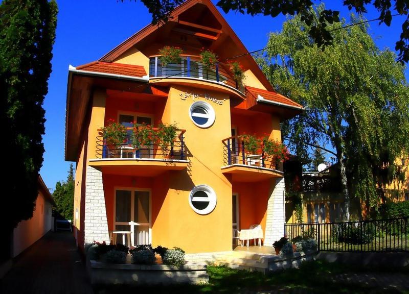 Járja Panzió - Ferienwohnung