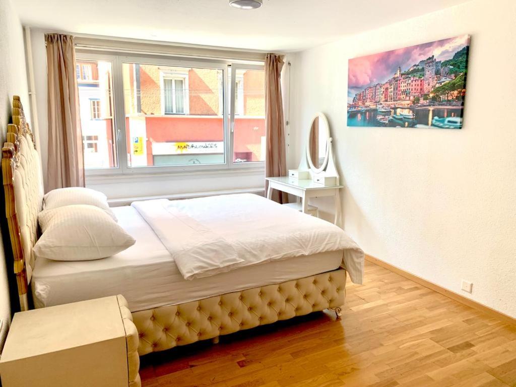 City Apartment - close to town - by PA - B&B