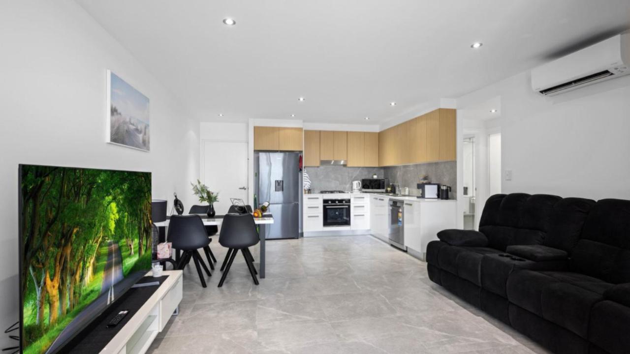 Stylish Unit With All The Perks - B&B