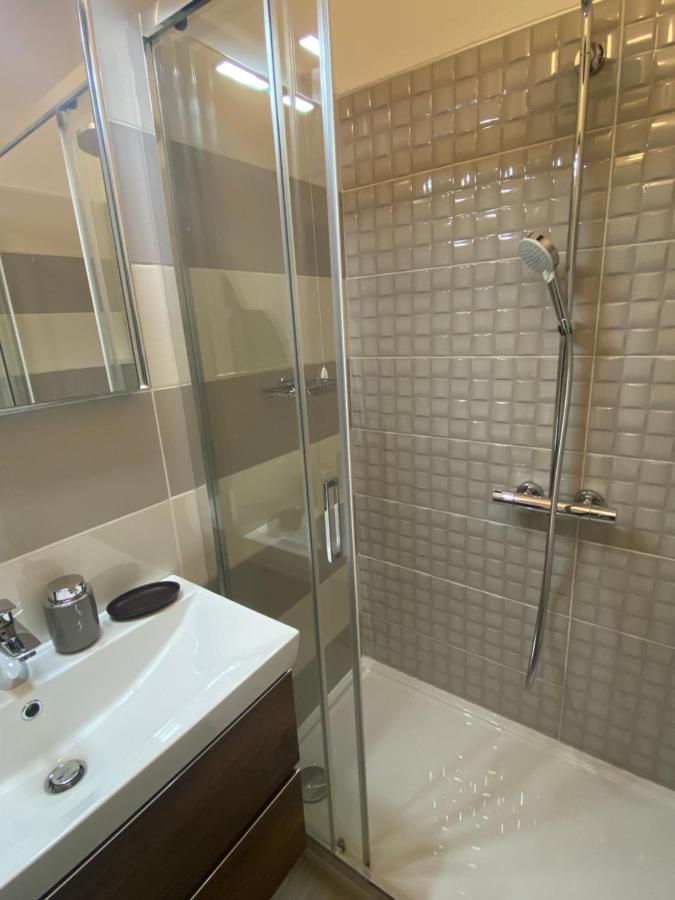 Iola Rooms - Q9416 - Bed and Breakfast