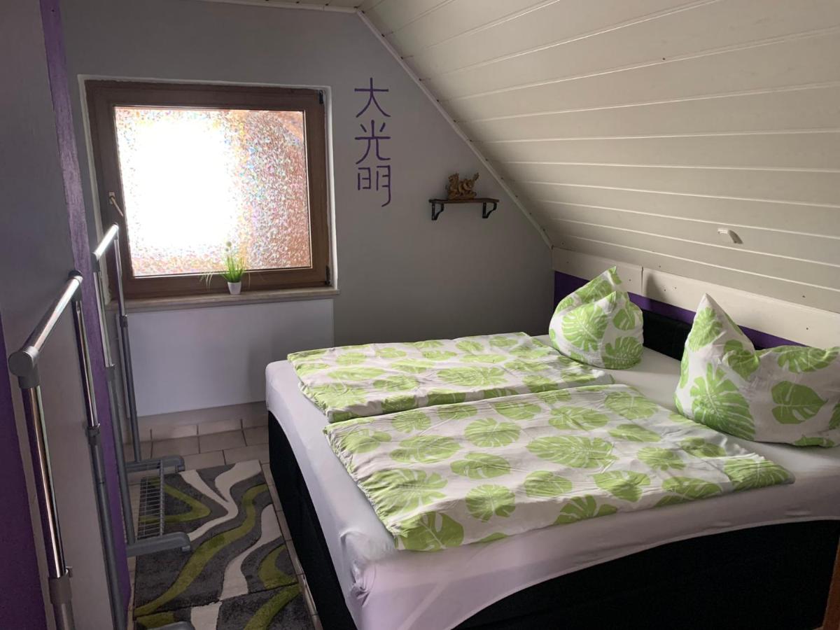 B&B Erbendorf - Ferienwohnung/Monteurwohnung SZ-Reiki - Bed and Breakfast Erbendorf